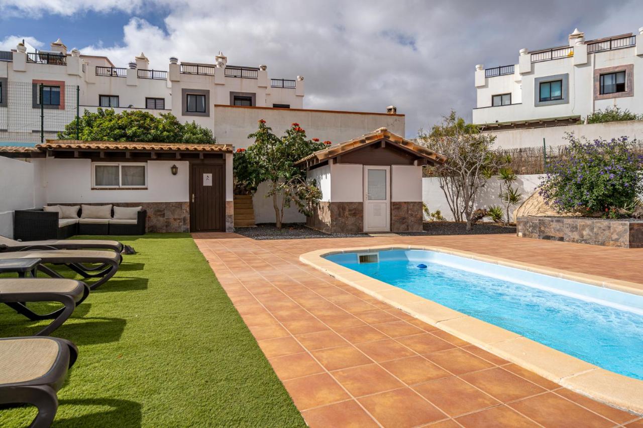 Villa Paraiso Коралео Екстериор снимка